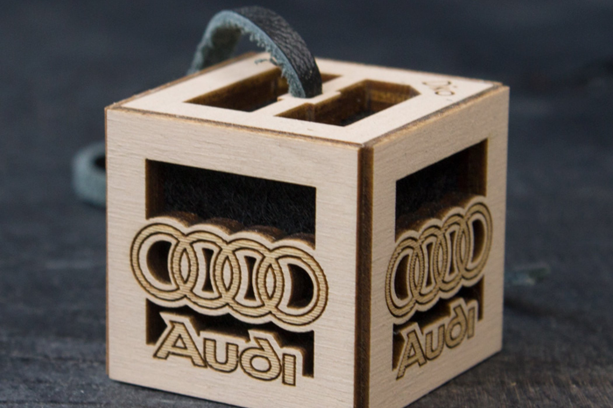Ароматизатор для автомобиля Audi Ароматизатор для автомобиля Audi
