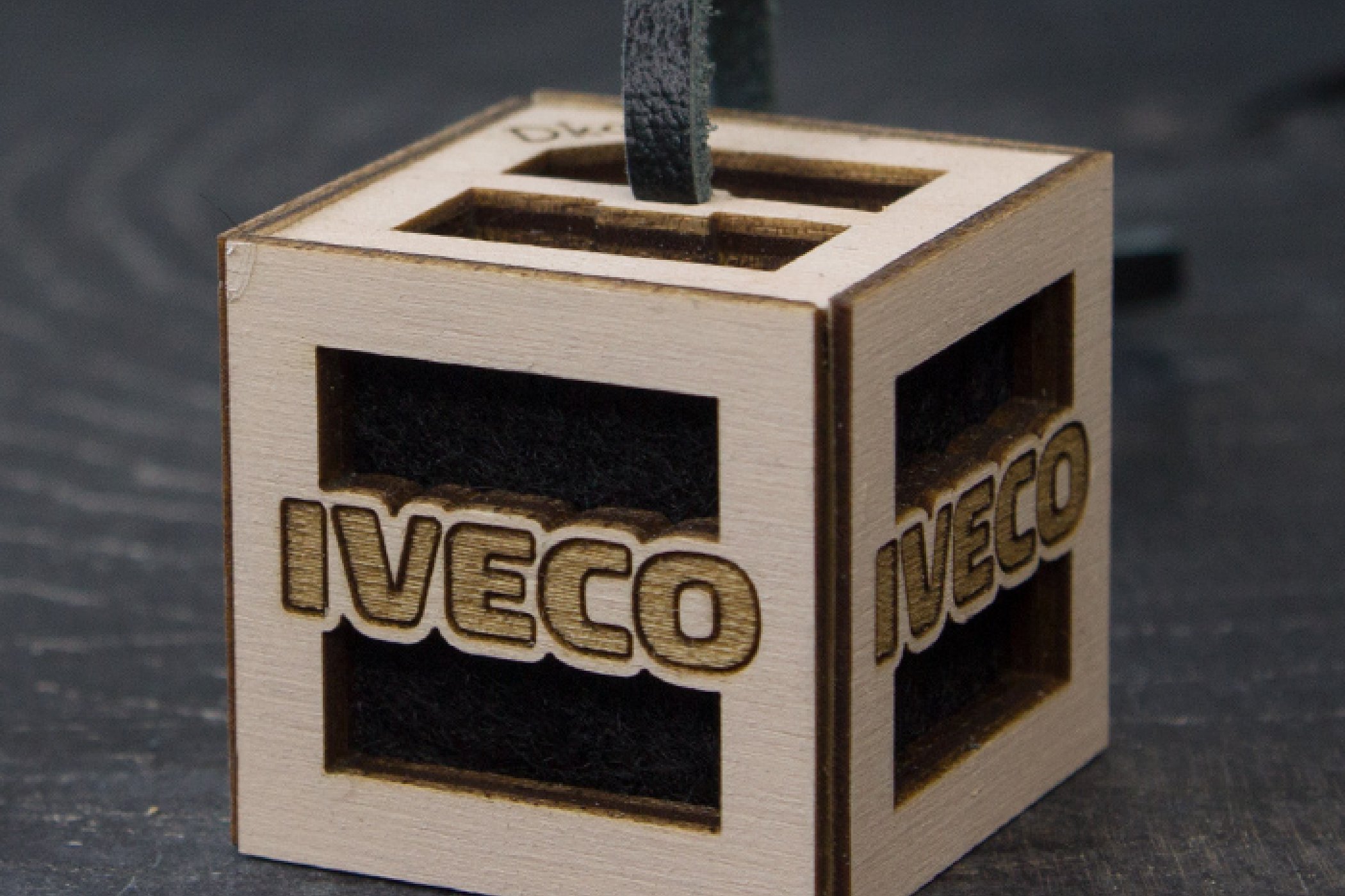 Ароматизатор для автомобиля IVECO Ароматизатор для автомобиля IVECO