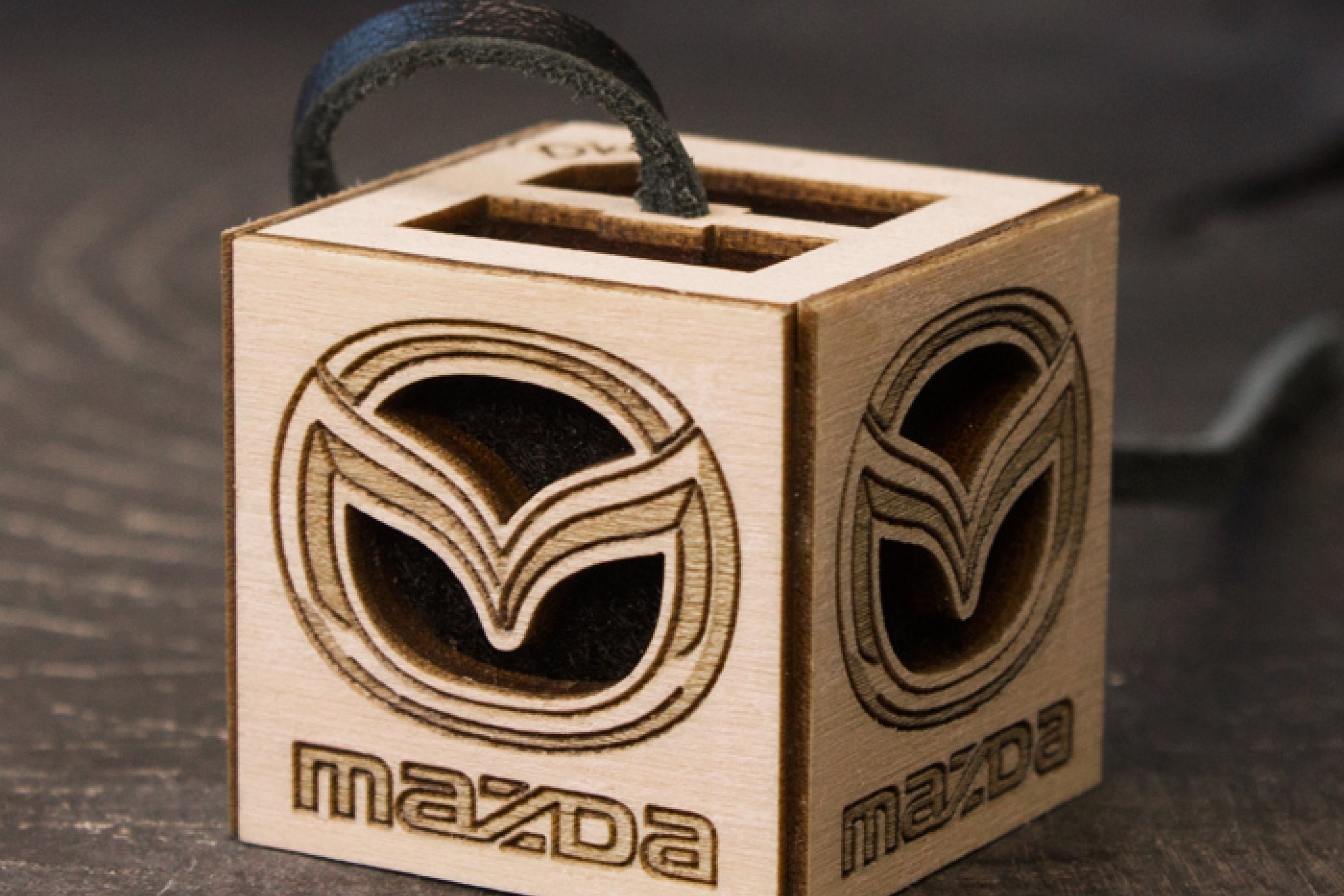 Ароматизатор для автомобиля Mazda Ароматизатор для автомобиля Mazda